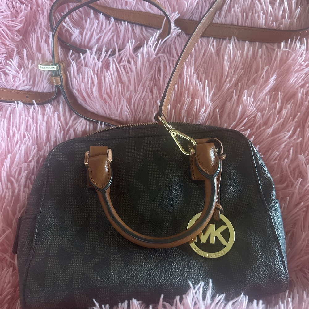 Michael Kors mini bag (Authentic)